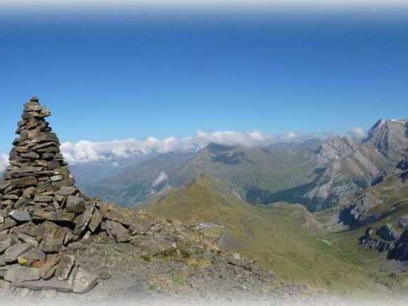 B4E4CB07DC4C33F22DBD06B519B8F981