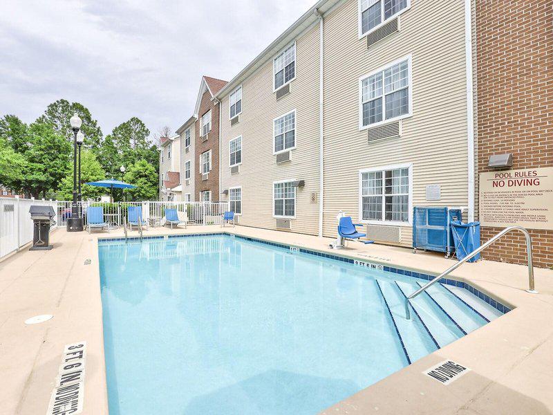 8D9B3A3BA2540A23324E3A814BDF3966