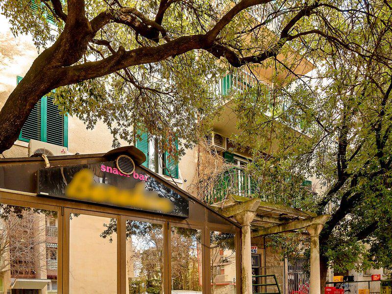 F4E7C119B8D7D1CE526953BE3DED7C18