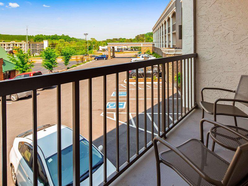 15E2E1FA14C9C741748A4C8D5B5426A4