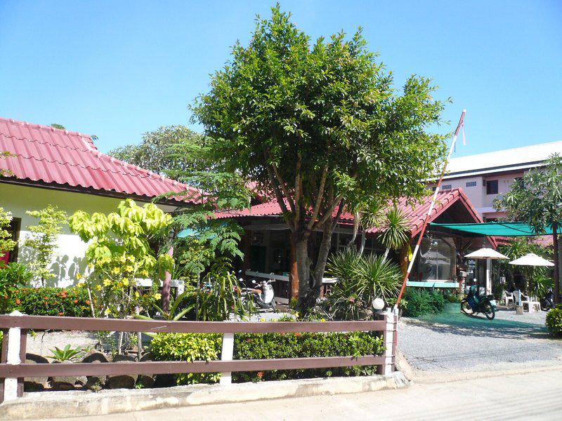 DE17B03C6B273A50FBB48379A2C03710