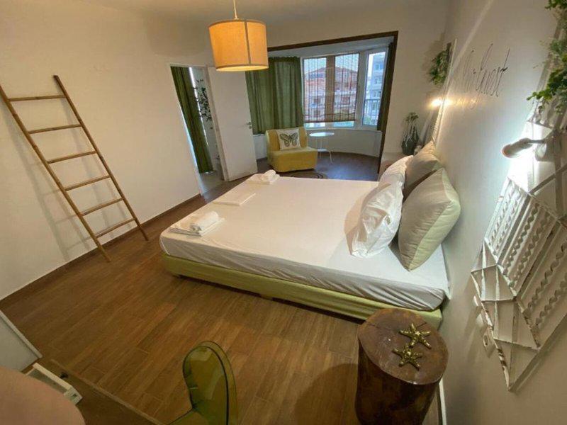 BCC8C8D56FF050ADA9EBAD5BCDDA76B9