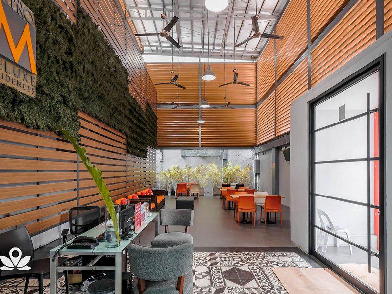 016FB0E438D0BBE81D3C0DA41353A961