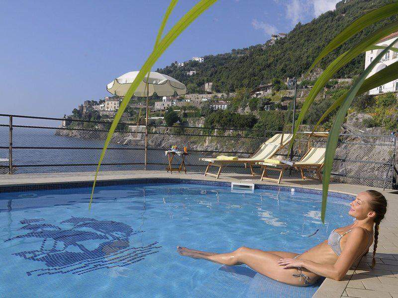 8C6D9A7618E676B0C49DA3F1EB6272F2