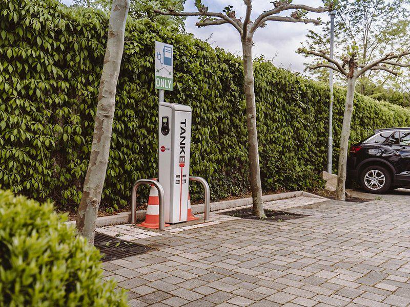 1A15DFA4AD04DF6C1BFC49FC974E9464