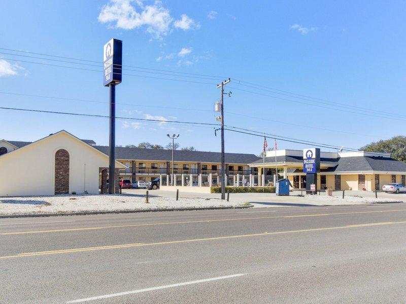 62F54FA3A0FFF34C58A3C93447DAED48