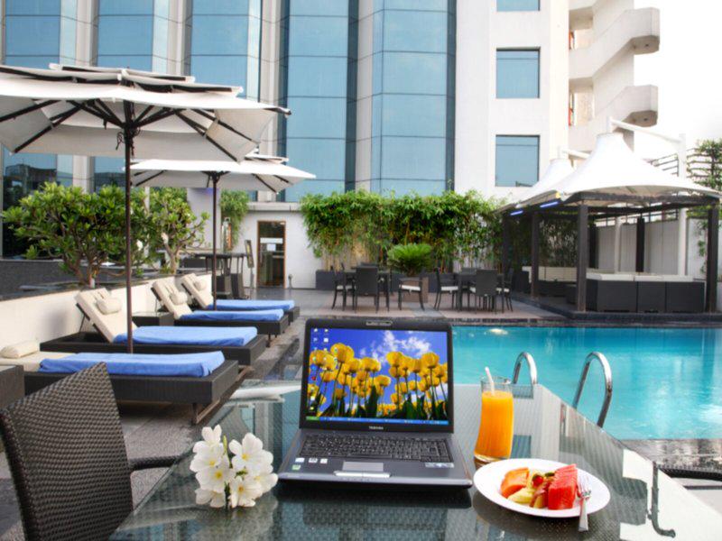 320300D174F515D3F600585CA5710EBE