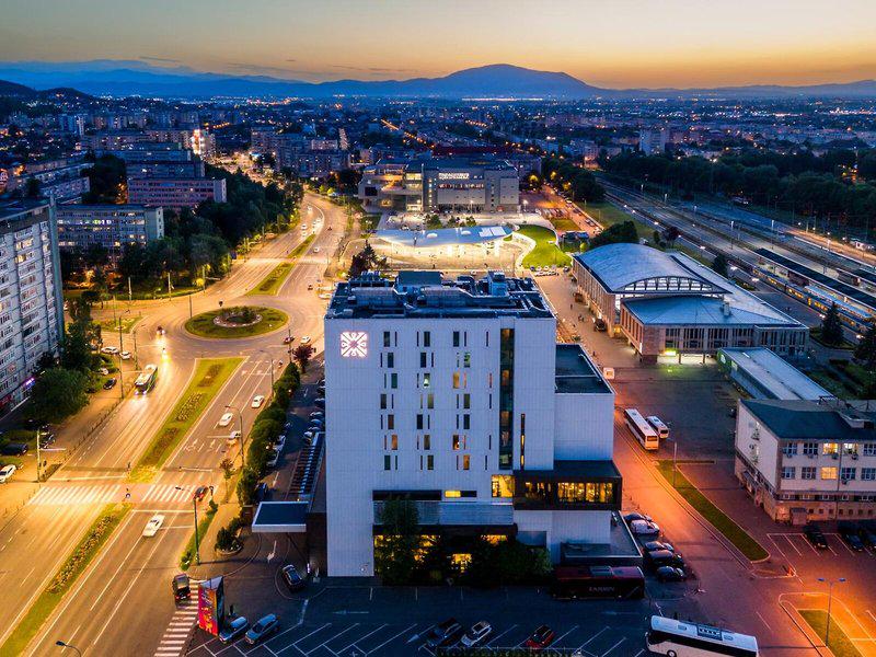 5340B7C4794D46DB0EC9E88C6A348B16