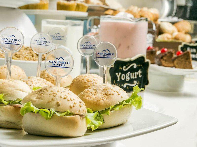 856D1719105F3EA17E1877F5B0235250