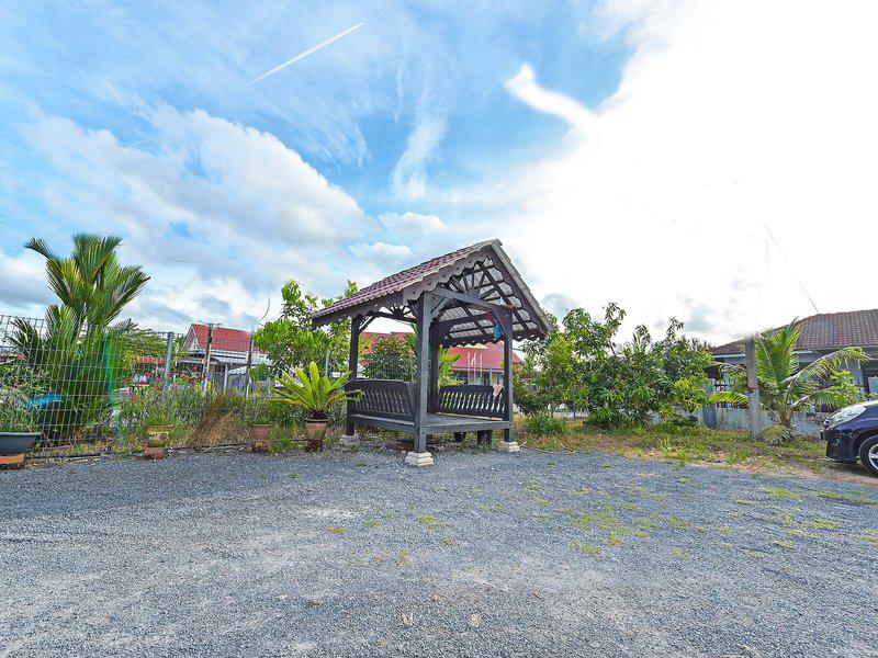 158B1A78168189A1E69F02E07E7718F7