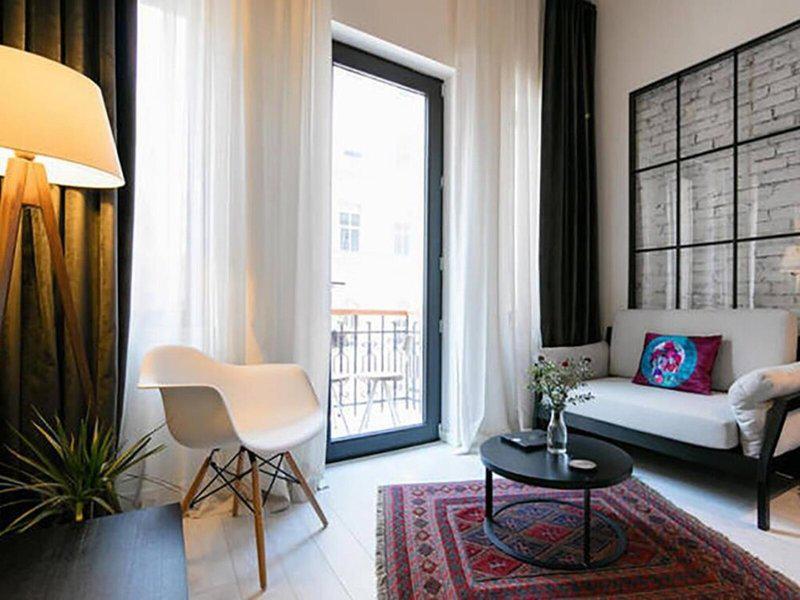 F02027099F0EFDDDA3B88535EF6F90A7