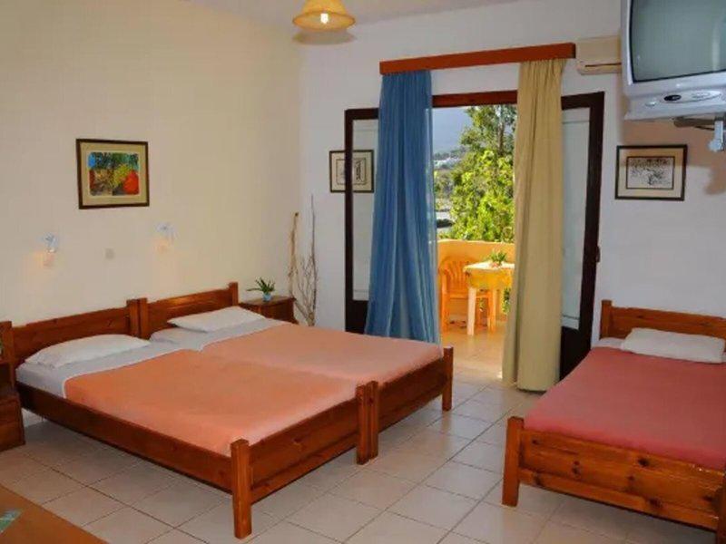 BF69D99A58CE0D9FAA3F83CF2BC7602A