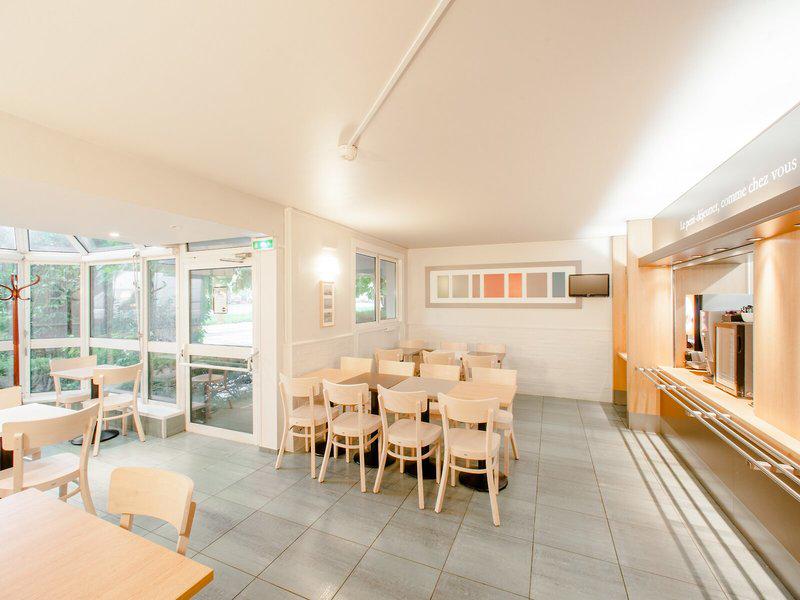 A25E3CE6CA2A8BBFA3B2FFC088621431