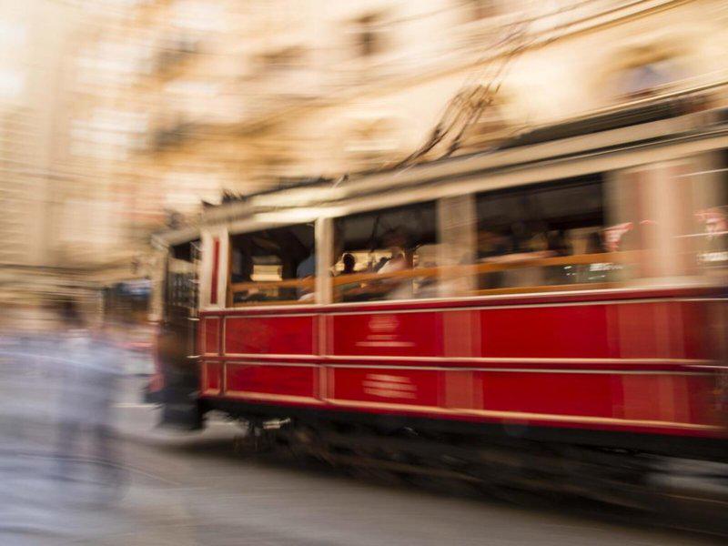 3AA3E98E1866A885E0A3BEA236E635FA