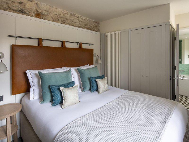 957228715036854CD9F40C46BD5ED48F