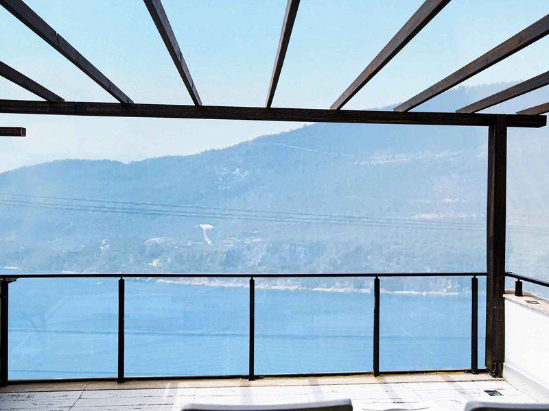 1D9CF50A4D3BF6F36C49BAB2F426497F