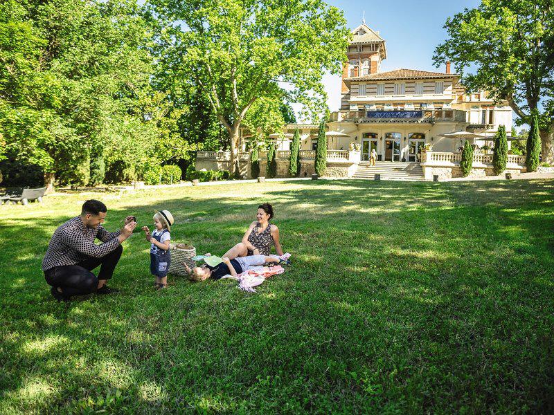 27B02B3BBA5DD15FB56AB6358AABC613