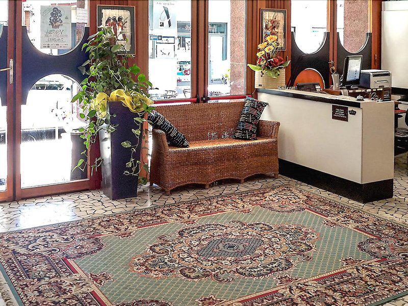 304DF21BF357AE97C9BB0883710CC83D