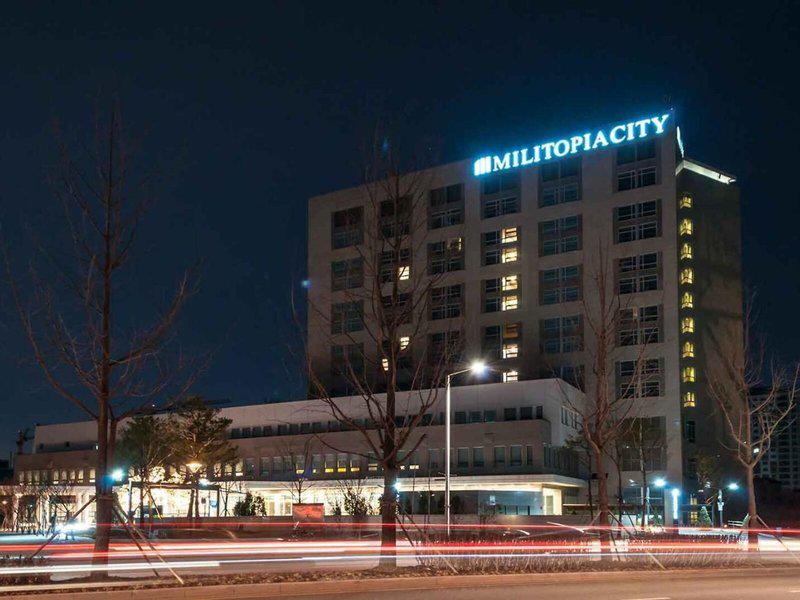 CB4A3D9340C57F9625B2DAE93977123A