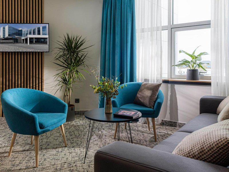 680328F705E34E42A56F94B7BB9C529A