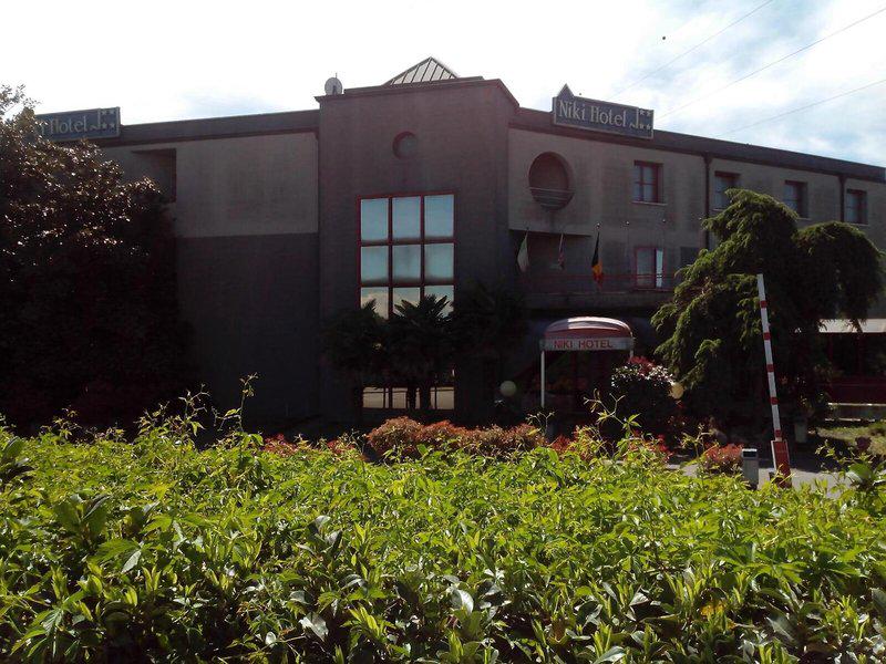 2354F542D6A37674F42E8592D9D11934