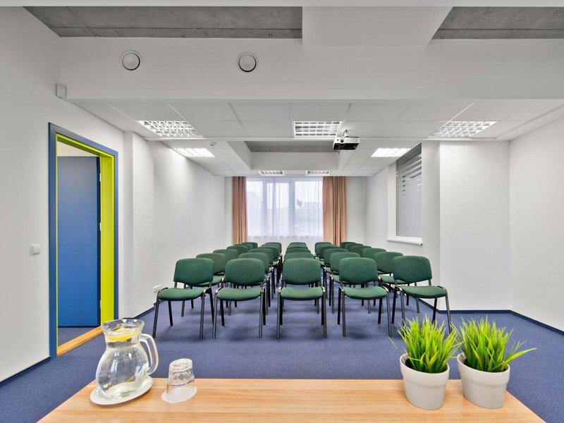 FF7B13B736020497BC75C22A91E7E107