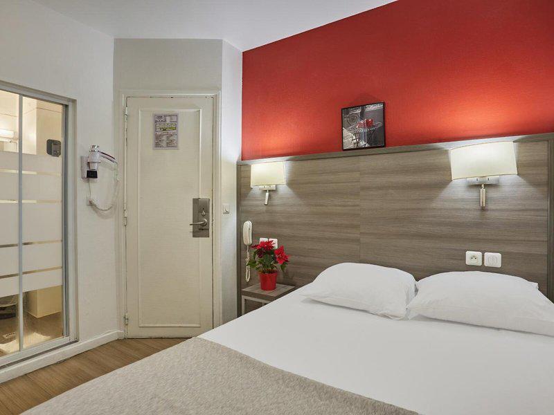 967595823E4FAEB64F446F1F8F036681