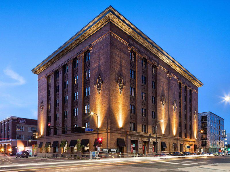 9FDFCB0A830356DDC54CEE28976CB2C1