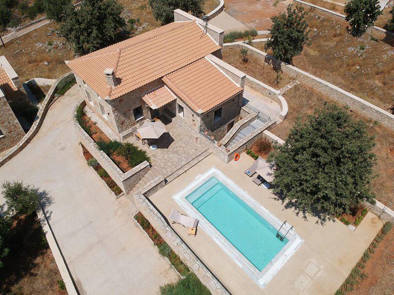 DCC1D572020C83D287F66E392B7EFB53