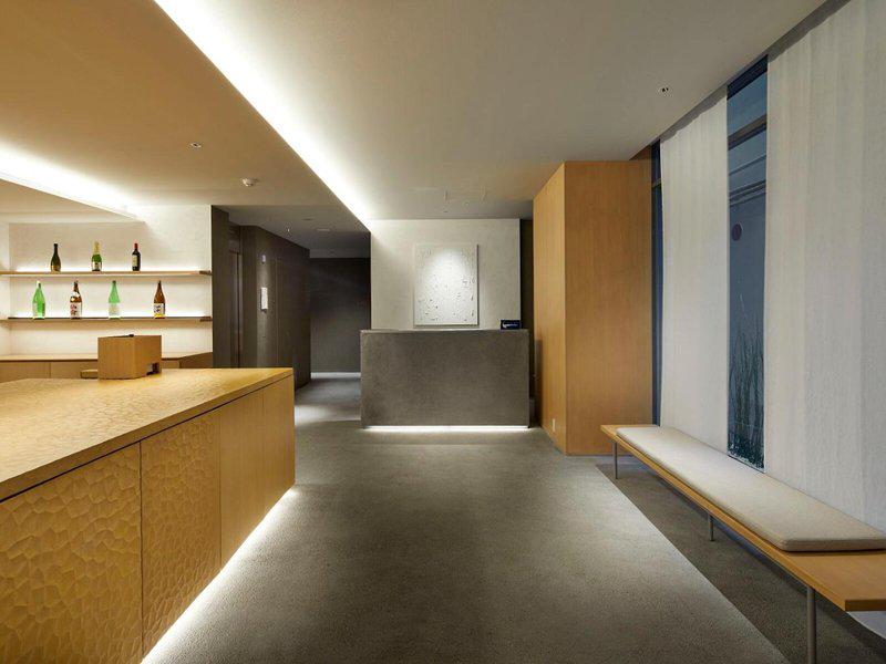 DFEE87E9A2D4D716005EBA88E9F22ED2