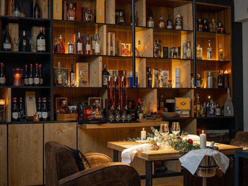 21FEBC5C7FE87F188DD764BDD685FA13