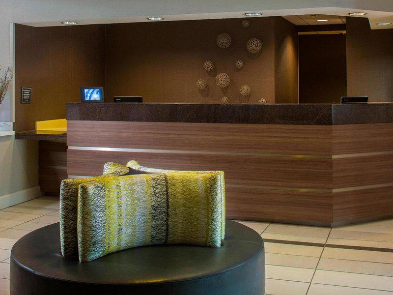 9EEA14E8169DA19711E7906A81358C03