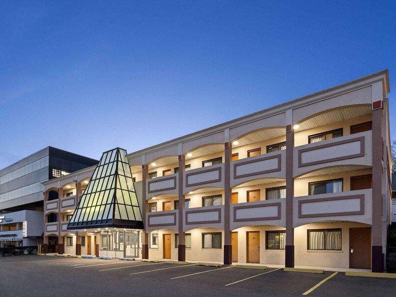 DBABBD34599710D3B546A076E8E8C677