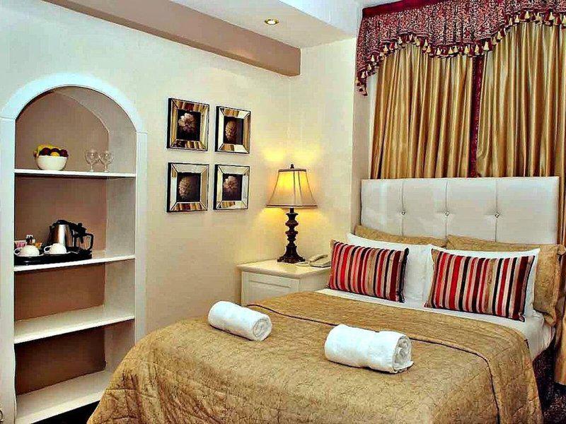 6E8A18AA520B46C172770C44F205FFA0