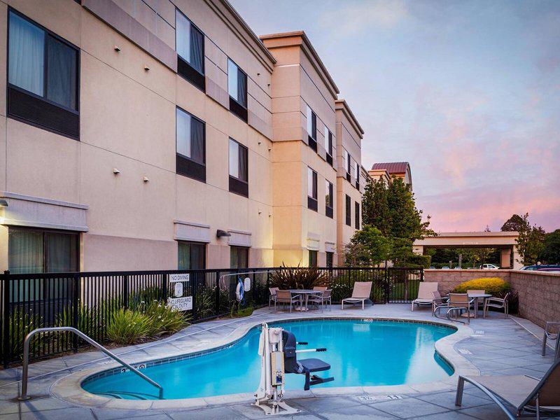 259B93325CEDD0D4C6CFFE5807B0C931