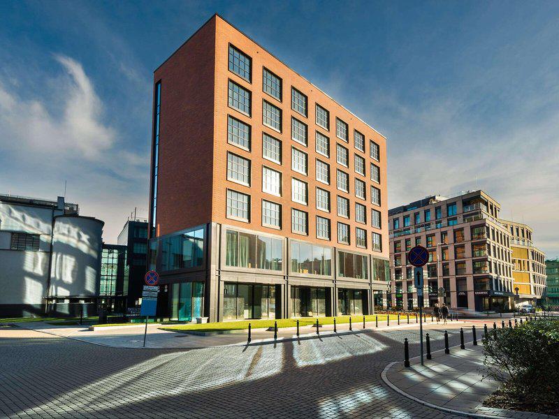 464EC92A4F162B507B7A7DD7562127A8