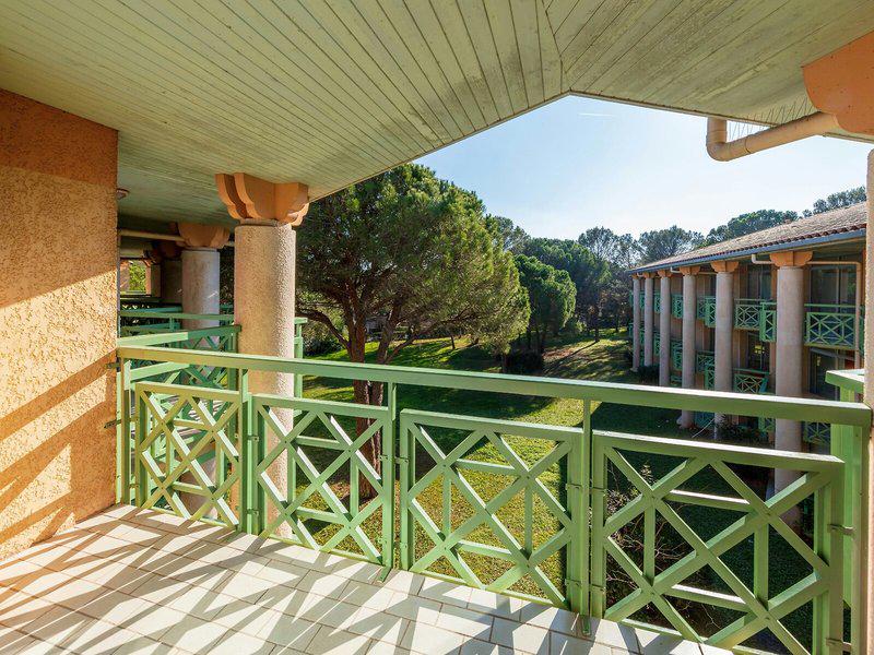 D1495BAA36B2E4B0DC4155A808E5BF2B