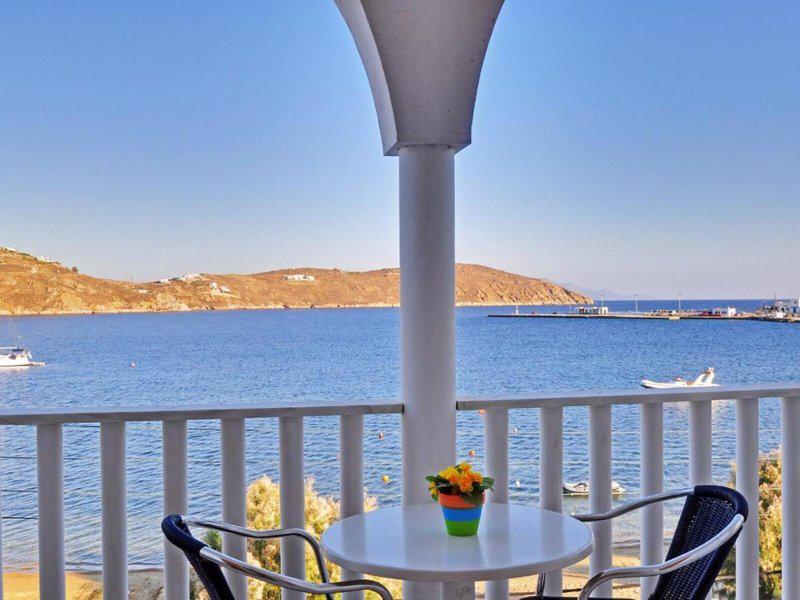 6104032C9EA52728E14F968DF56D83C1