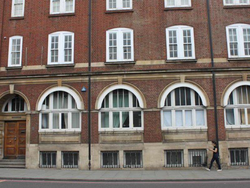 72C38257FE21A91AF2865DB720F19CE5