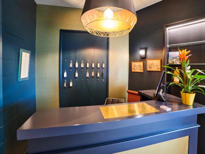 0AEF43FBB45681E7A58639DAF2C4F40D