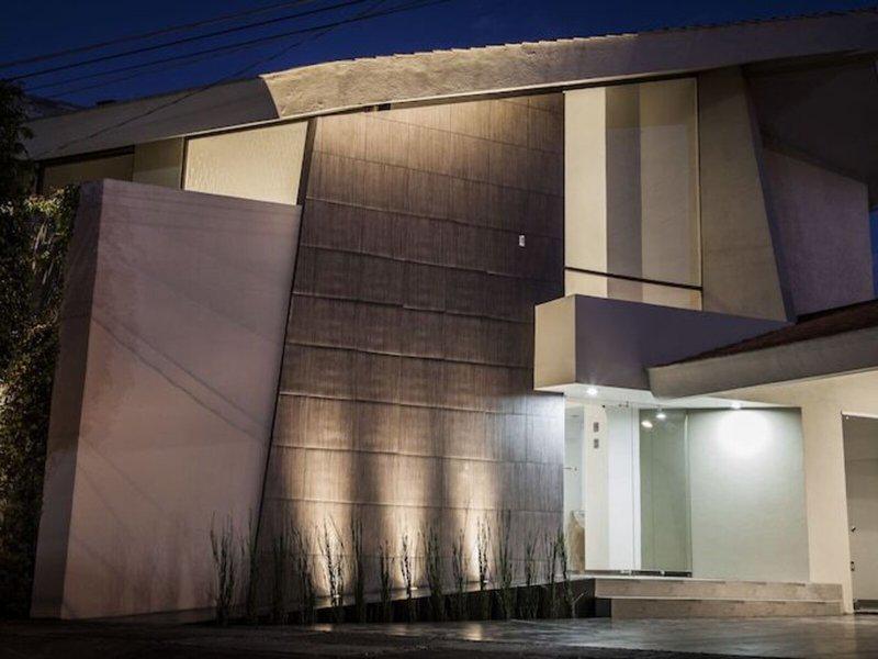 3B836FFFDC6AFE2C49B420CE42F9BB33