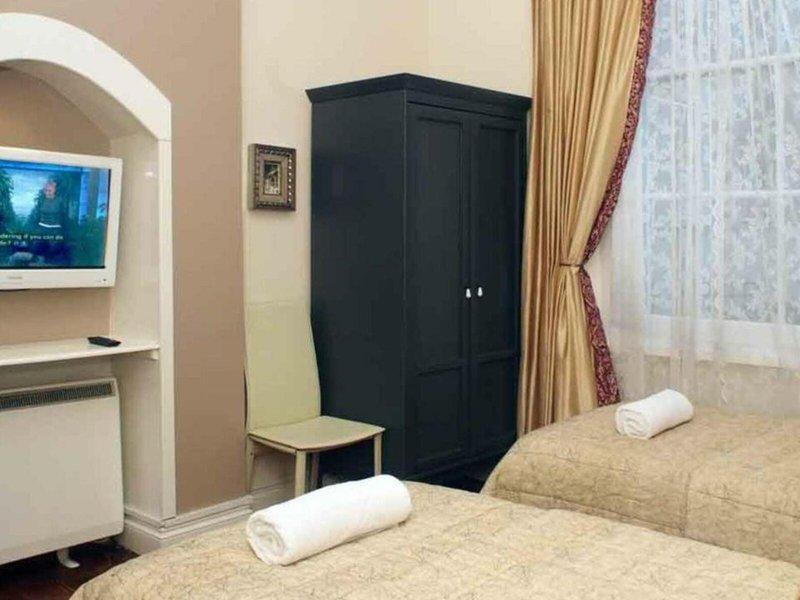 CC73AA8AFC02BA0150A15D4CC1EC8A9F