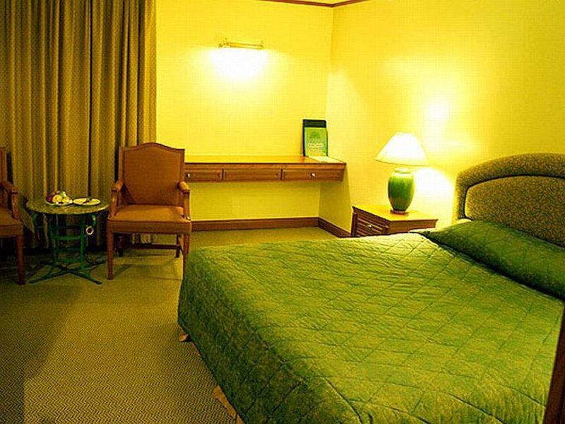 7A5032824AAF5145B925240DEFB80FE3