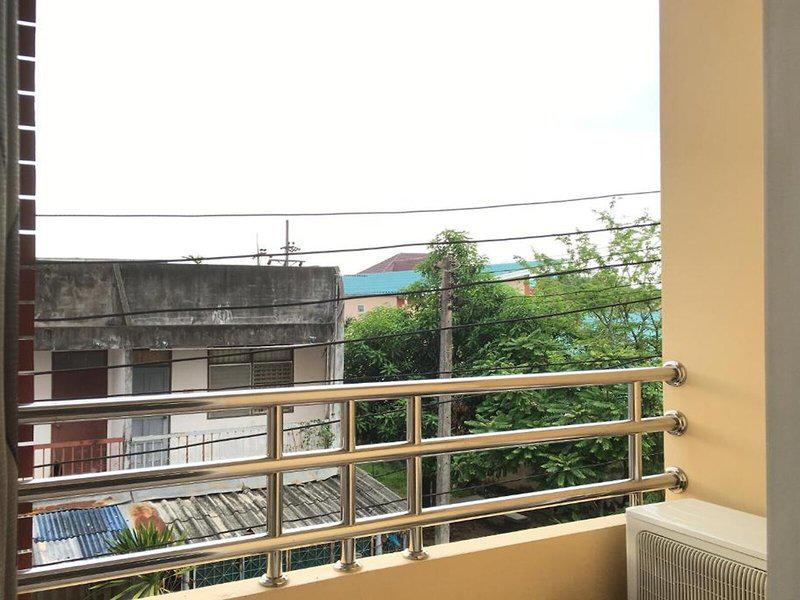 F1B54F33DE8B779F7831BEC5928AED1A