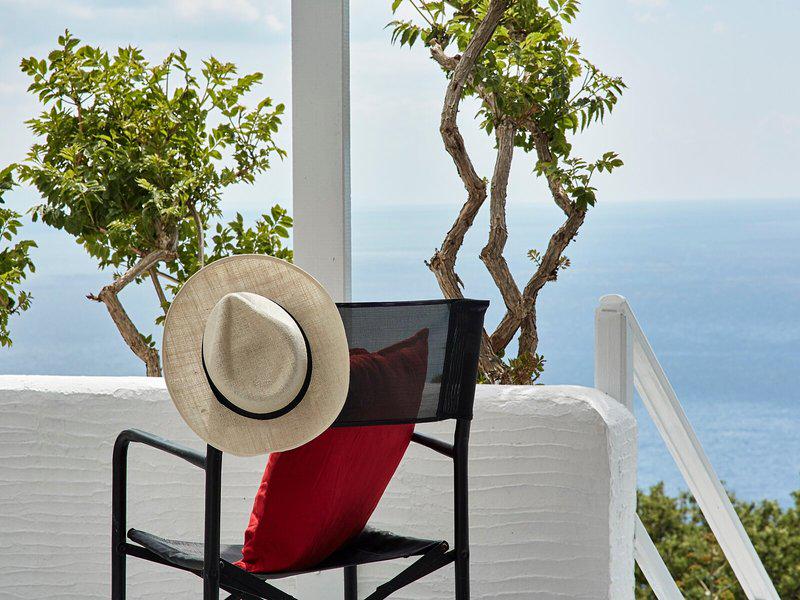 92EFA40D6E89663F1B74E93759F90EC7