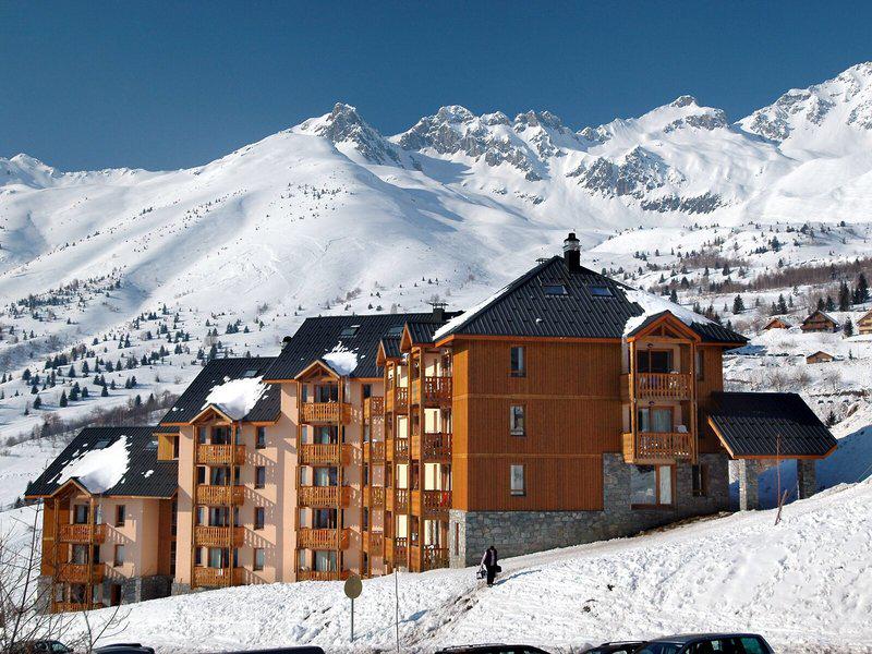 EE52974DA3BE3793944F7E71E9CED950