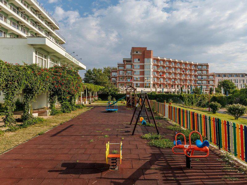 1CA326F8A2644D3EAB81D696F5EE5BCA