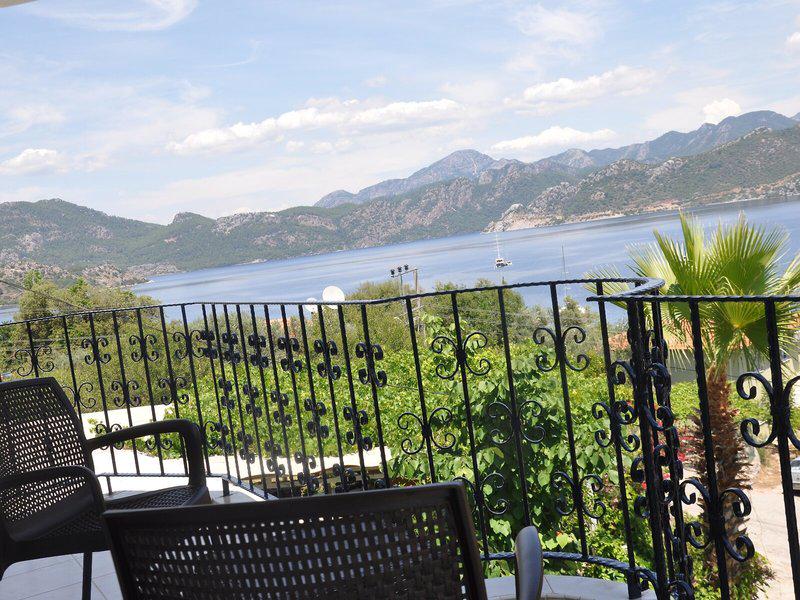 6B105E8DF68E4AE0F299203DDA35AE72