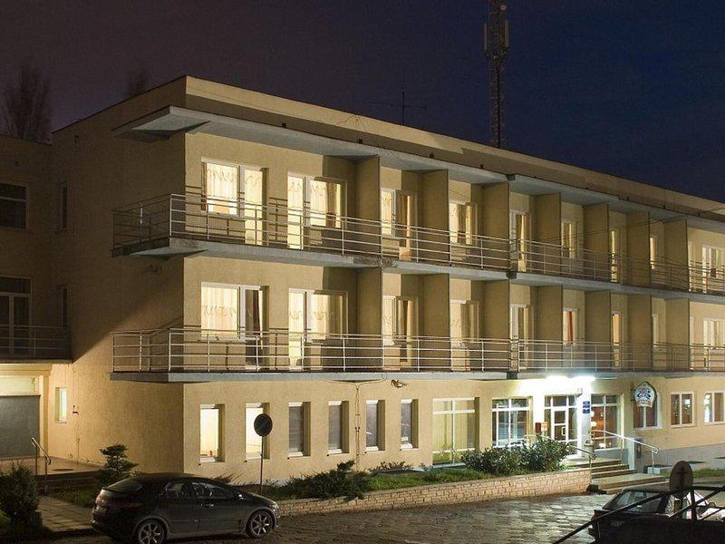 88E1CAA96788E42A7EEEFE1B369799A0