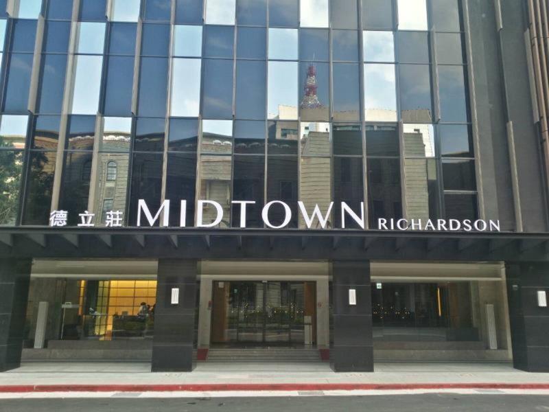 93667FF1755BBE01D8F79C13F54266E0